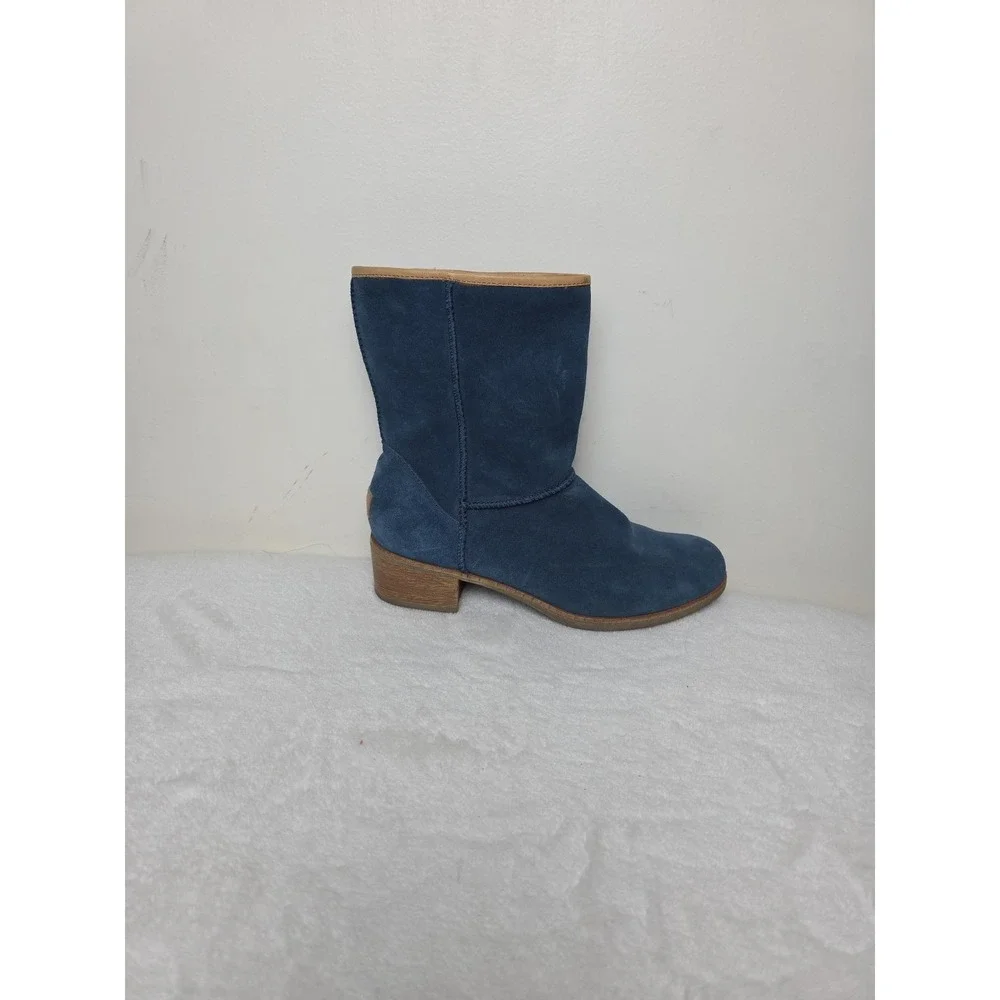UGG Womens Cyrindra‎ Boot Size 9 Blue Suede Slouch Pull On Bootie Low Block Heel